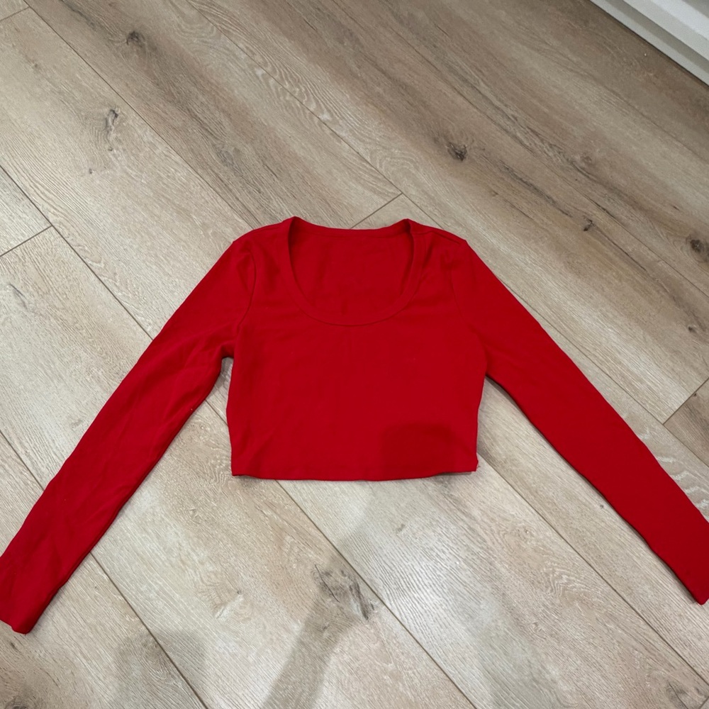 Red Long Sleeve Crop Top